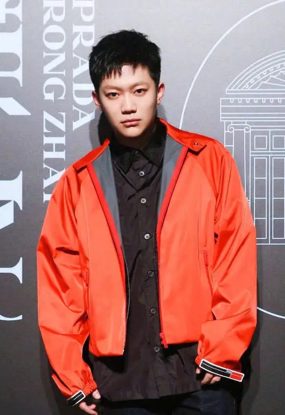 李小璐和PGone跳同款舞引争议,PGone发文辟谣,是谁在蹭热度么?