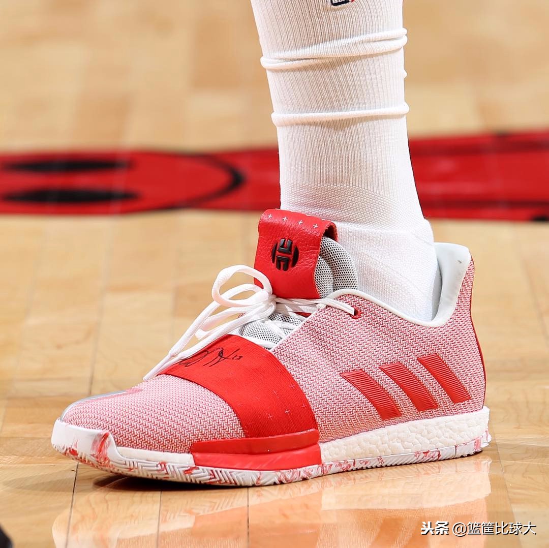 李小龙科比,科比李小龙球鞋