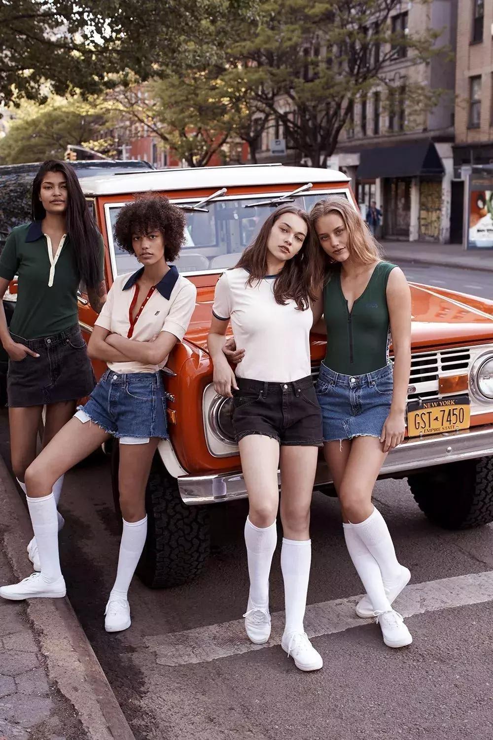 polo衫太老土,polo衫穿贴身还是宽松好看