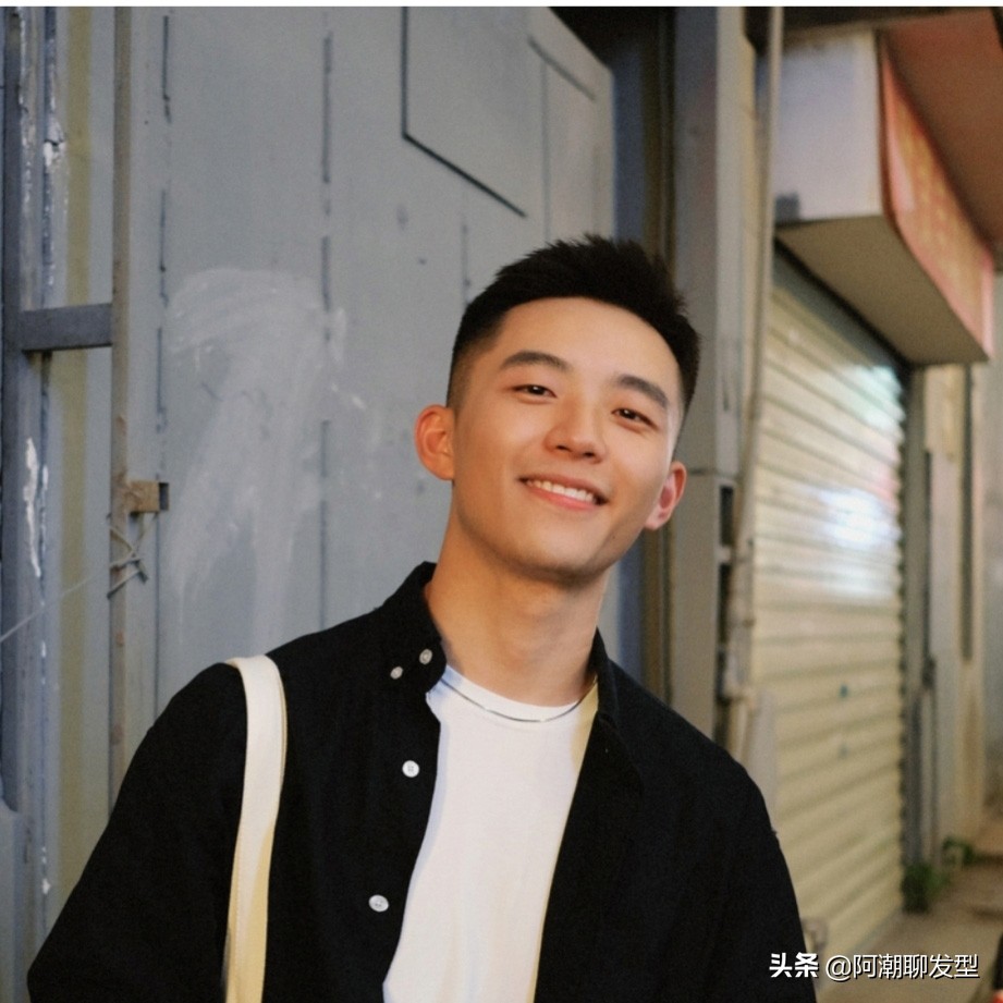 短发夏季怎样才可以全部扎起来,男生2020流行发型夏季短发