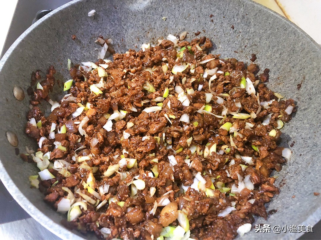 正宗酱肉包子的做法,酱肉包子的做法最正宗的做法