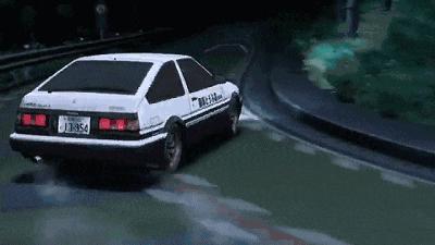 藤原拓海的ae86到底是什么车,藤原拓海ae86与夏树见面场景