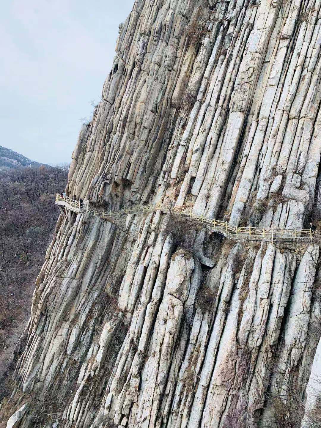 郑州少林寺一天纯玩旅游团,郑州驴友张三疯龙门大峡谷