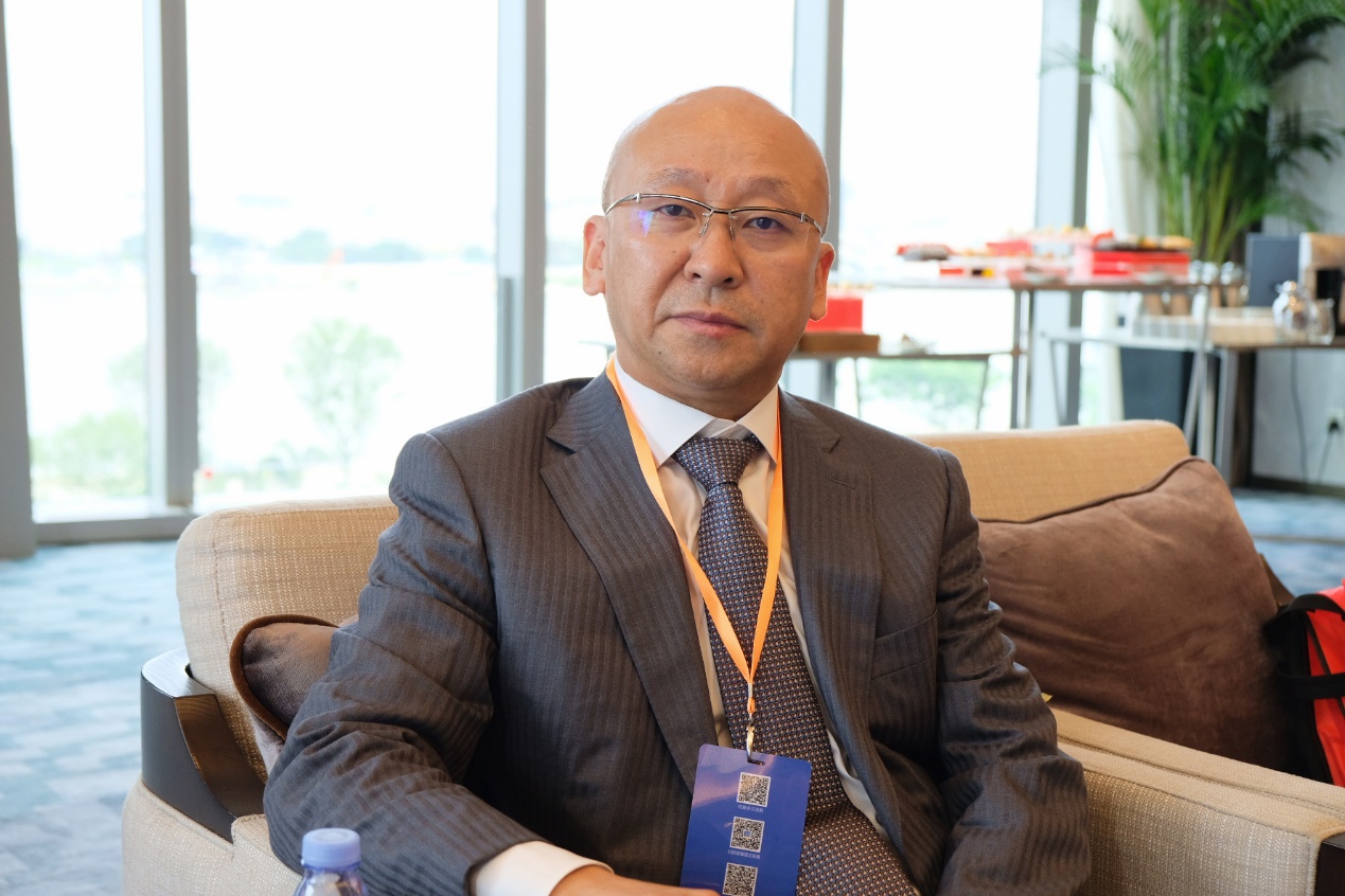 利亚德代旭,利亚德励丰