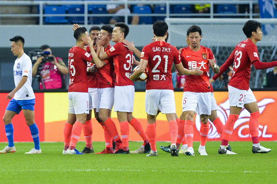 一地鸡毛高拉特,现场直播中超恒大对泰达