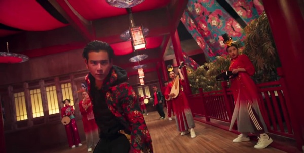 彭于晏易烊千玺刘亦菲原视频,刘亦菲易烊千玺阿迪达斯广告