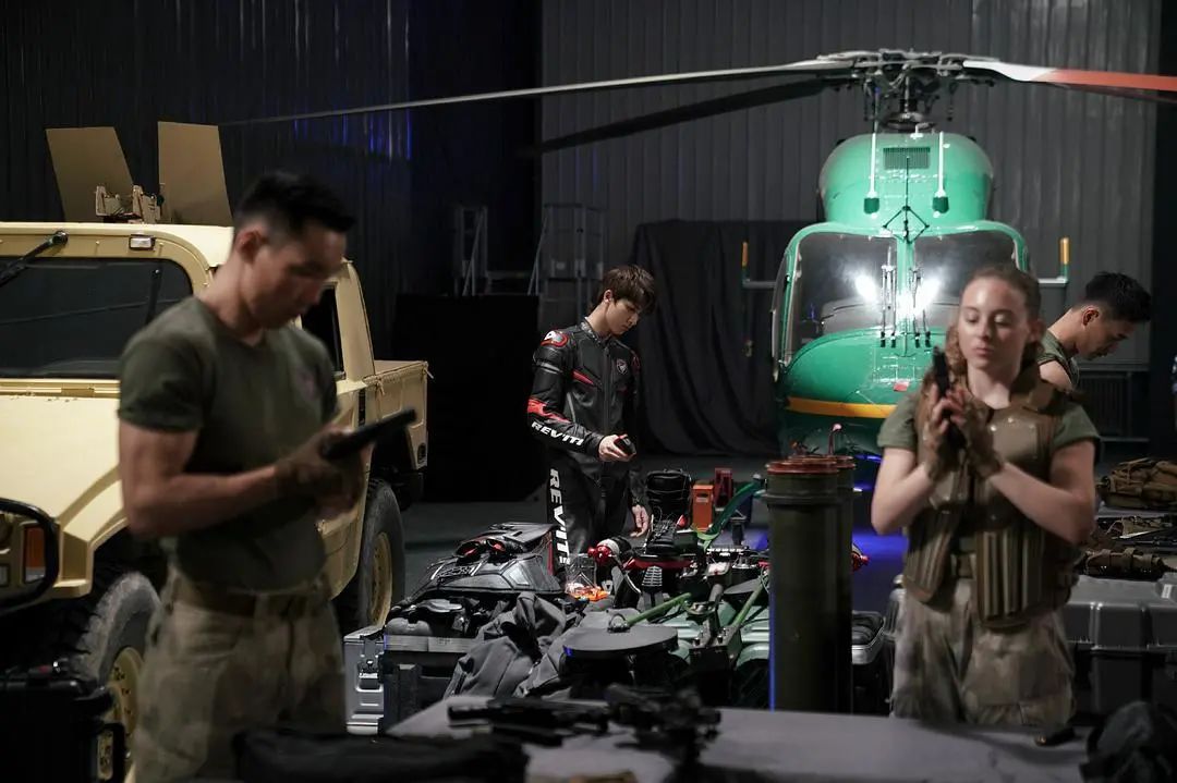 杨洋成龙急先锋跳舞,急先锋成龙杨洋母其弥雅