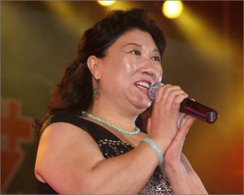 日本女星全裸惨死在家盘点明星非正常死亡