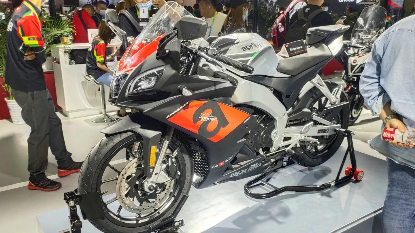 apriliagpr250三色版评测,apriliagpr250三色版改装