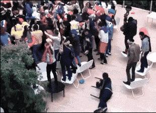 搞笑gif开心一刻满满的正能量,搞笑gif开心每一天