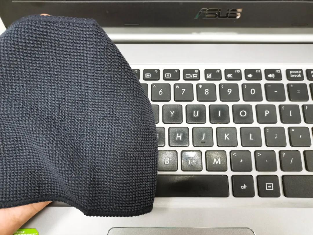 笔记本不小心进水无法开机了,笔记本键盘进水能自己恢复吗