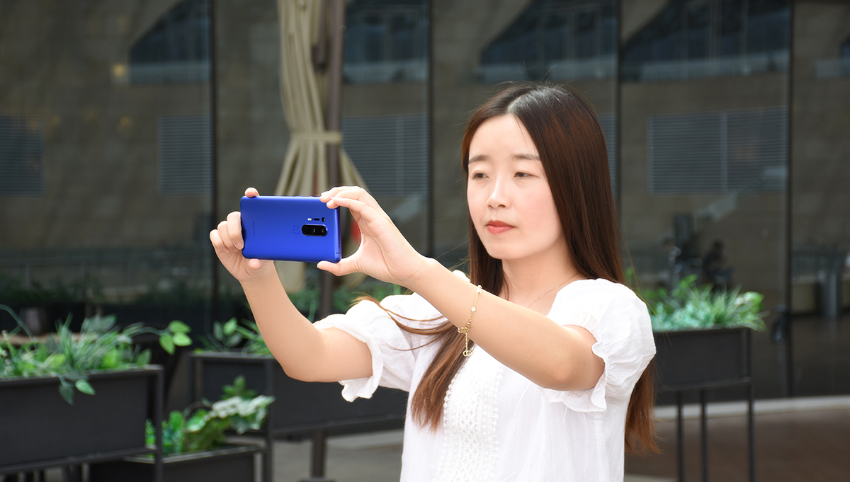 科技美学一加9pro深度评测,一加oneplus8pro好还是一加8好