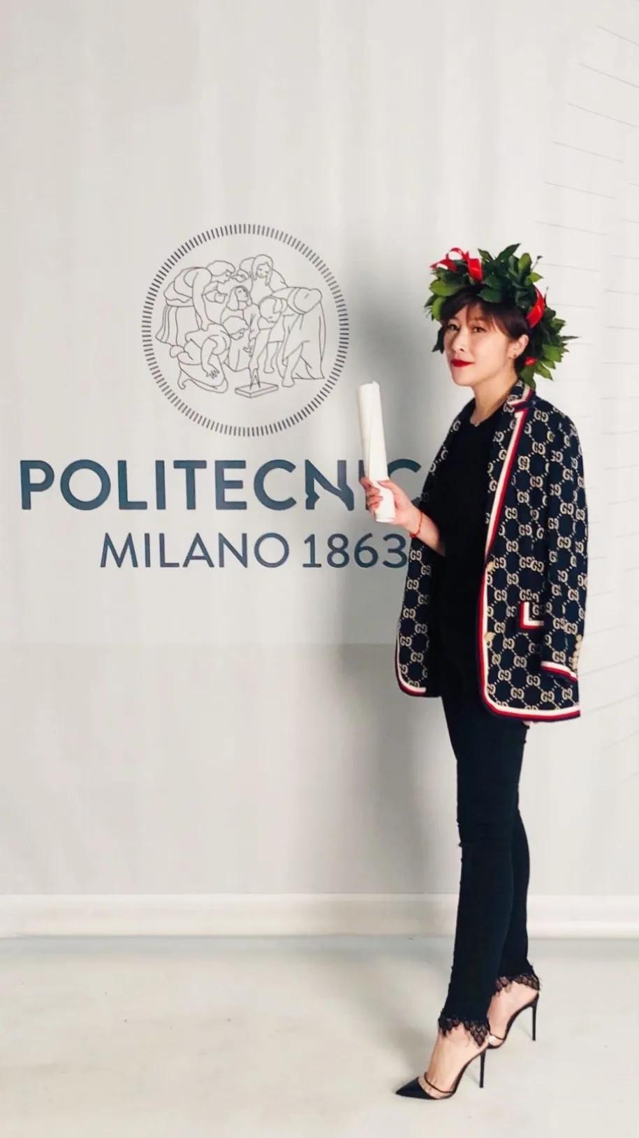 她从欧洲背回月球灯，“明明如月，何时可掇”，把家变成了艺术馆