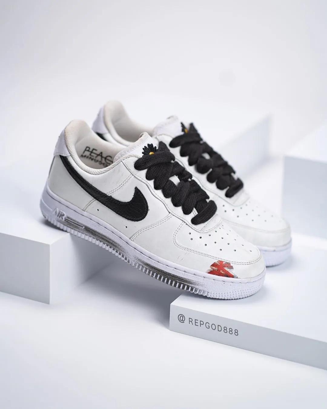 每周联名X讯|时装、鞋店还有歌手纷纷出动，不愧为联名最好时代