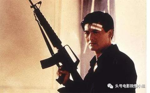 68岁周润发挑战人生首场半马,65岁周润发与刘嘉玲