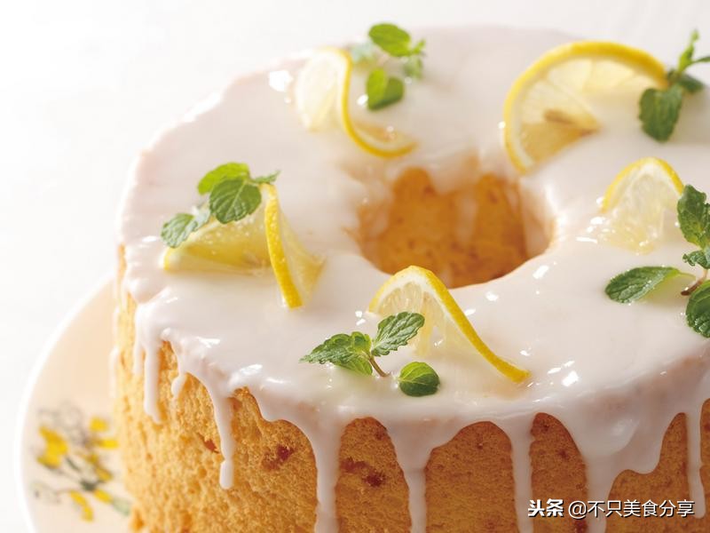 戚风蛋糕消泡烤出来的样子,烤出蛋糕柔软的关键