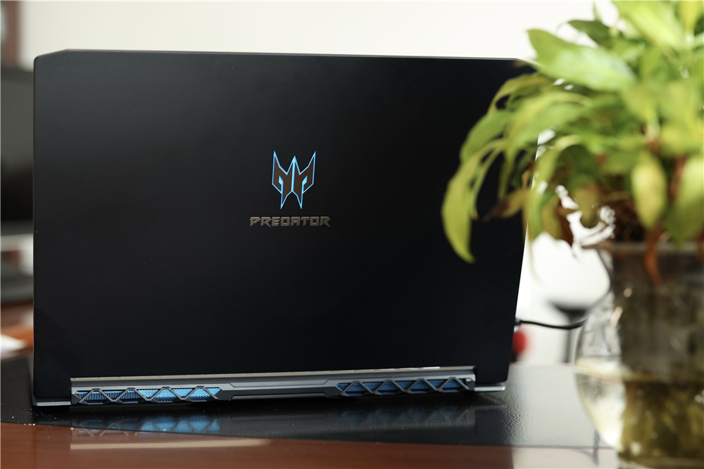 宏碁掠夺者刀锋500se和战斧300,宏碁掠夺者刀锋500SE电竞本