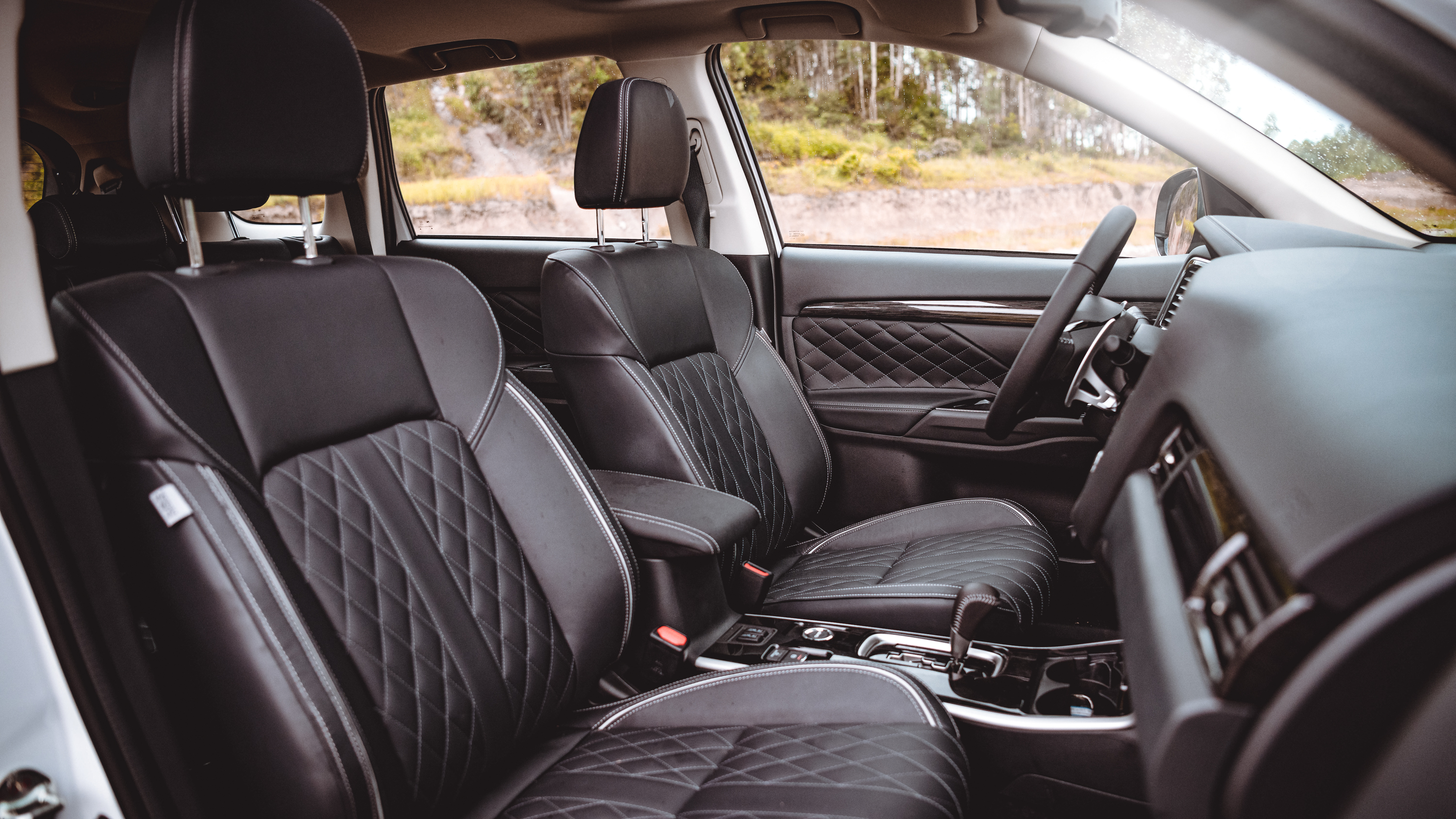 三菱欧蓝德ex劲界改装案例,三菱欧蓝德内饰改装最佳方案