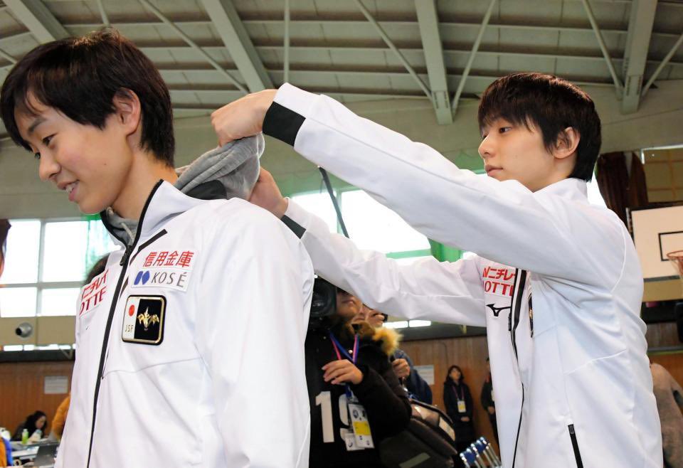 羽生结弦怪异行为,羽生结弦被光头采访