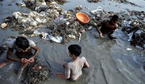 瞒不住了？！疫情最大的黑洞，这个国家可能导致疫情爆发