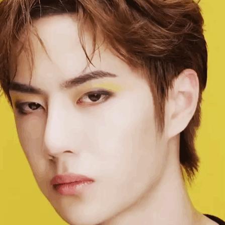 最近男明星代言护肤品,明星代言化妆品为什么不抹脸上