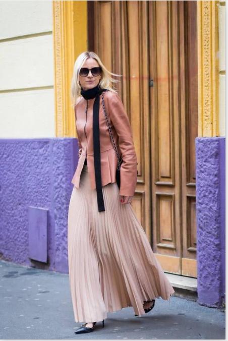 系丝巾的多种好看方法简单慢动作,大方丝巾秋冬的18种系法视频教程