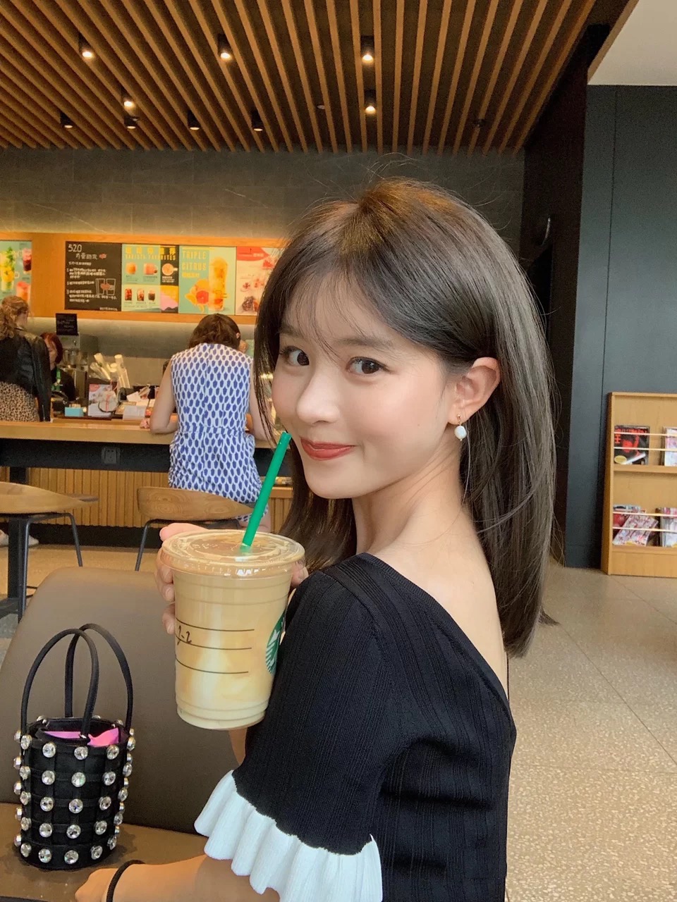 法式刘海加空气刘海学生不挑脸型,女生适合的刘海学生党法式刘海