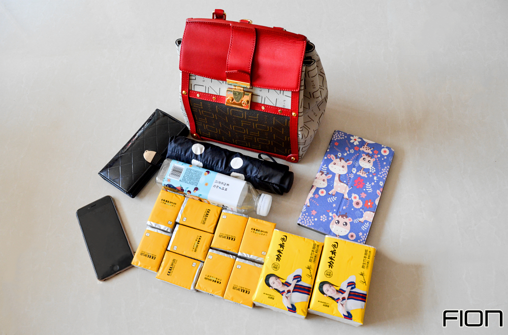 fion包包什么档次,fion包包有哪些材质