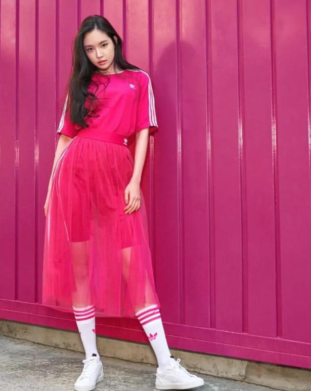 玻璃袜和星空袜,玻璃袜90年代