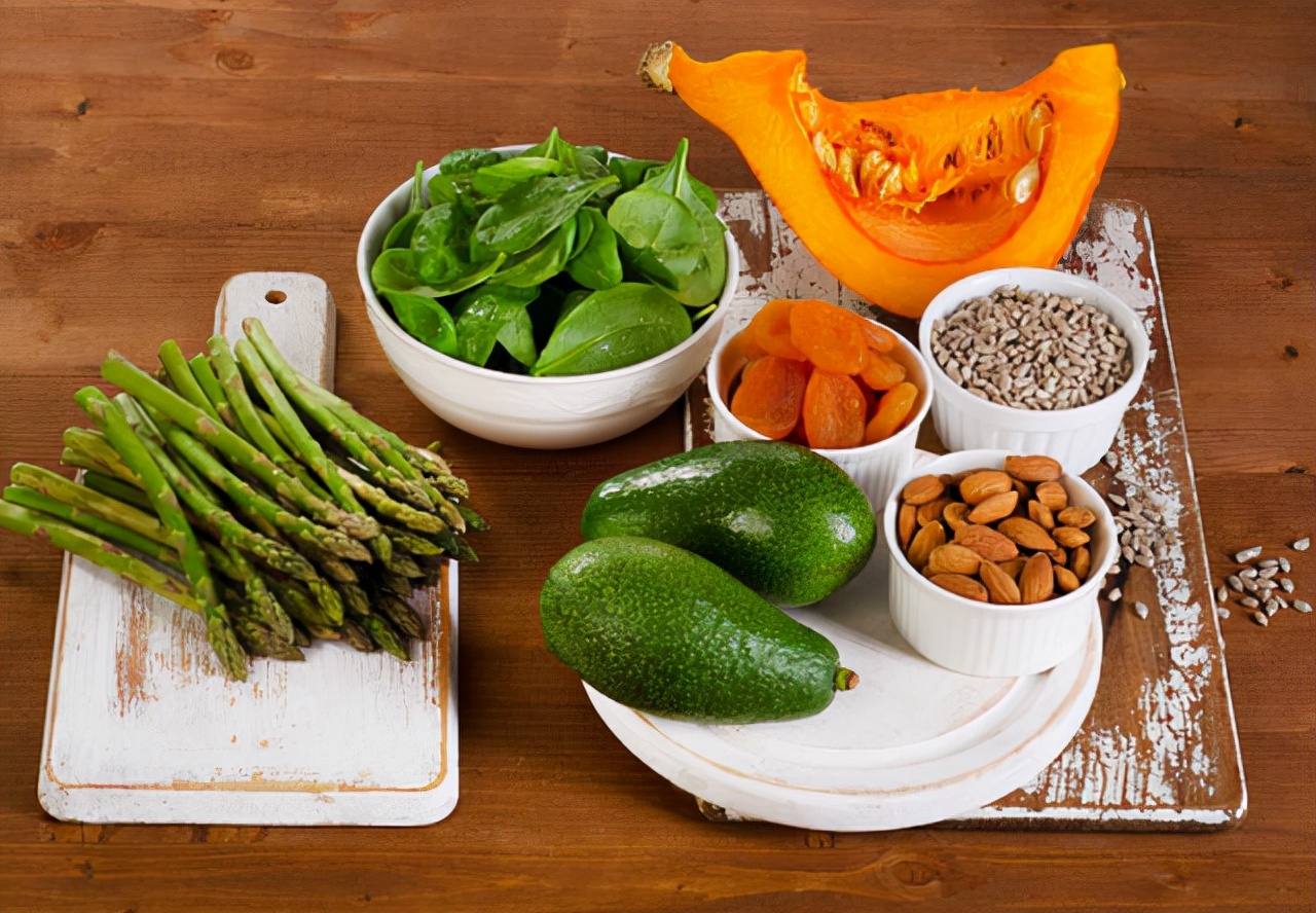 老年斑一刮就干净,年轻人起了老年斑是什么原因