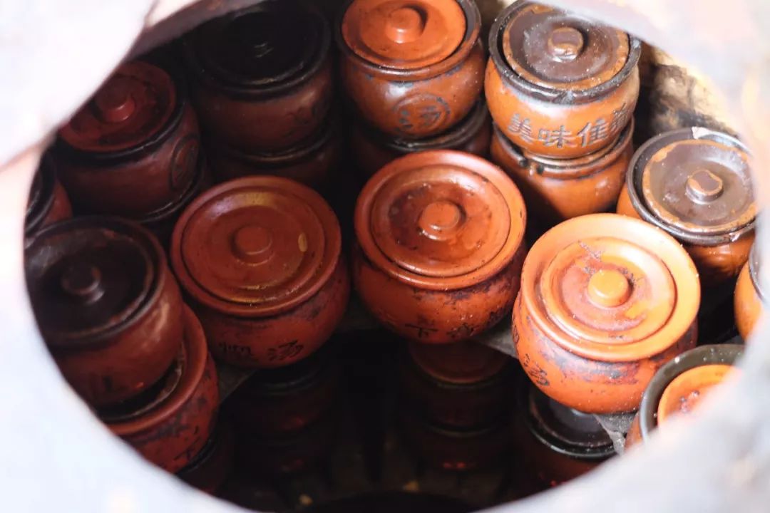 南高教里的学府苑里都有啥好吃的