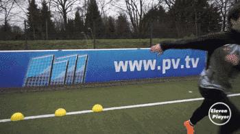 足球训练中的正确跑位方法,足球提高瞬间压迫的训练方法