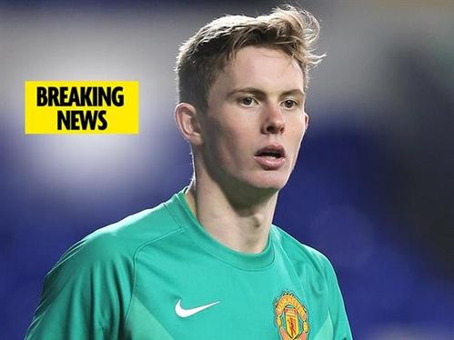 曼联门将德赫亚对比亨德森,曼联7分钟追3球德赫亚神扑