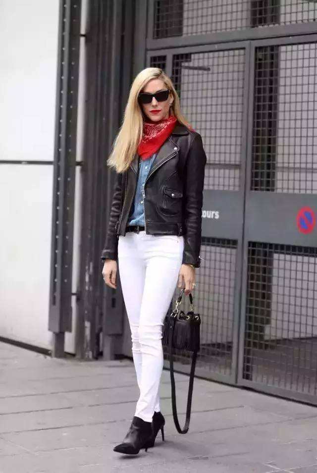 提升穿搭氛围感的秋冬围巾推荐,冬季红色羊绒围巾怎么搭配