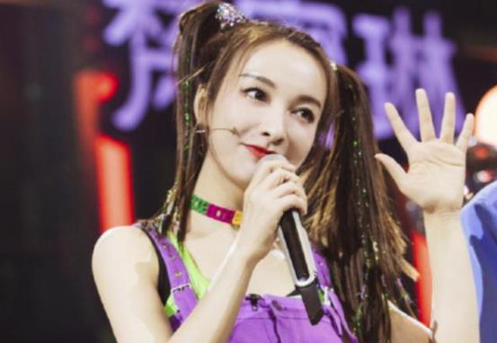 何炅谢娜友谊有多深,何炅与谢娜的友谊长达多长时间