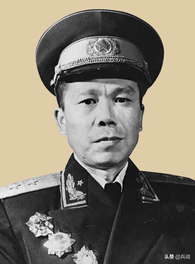 攻不下,统统杀头!对越作战*世友许**暴怒如雷,政委打圆场被怼