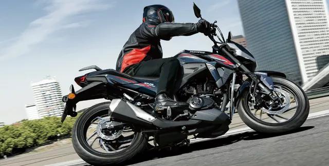 光阳racingh150和豪爵uhr150如何选择,豪爵实用型150摩托车最强推荐