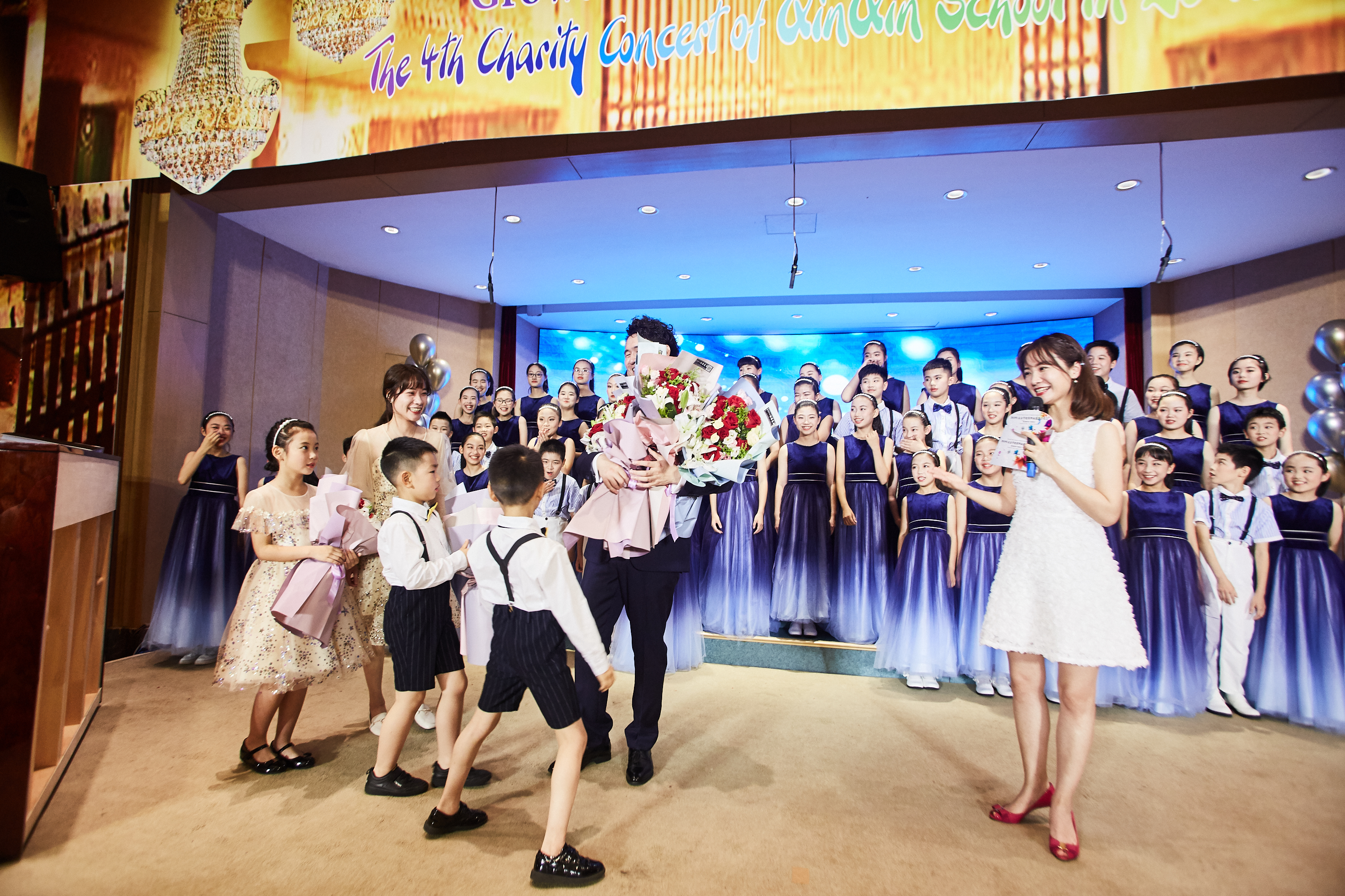 浙江少儿频道与绿城亲亲学校合作”成长树计划“用365天坚持爱