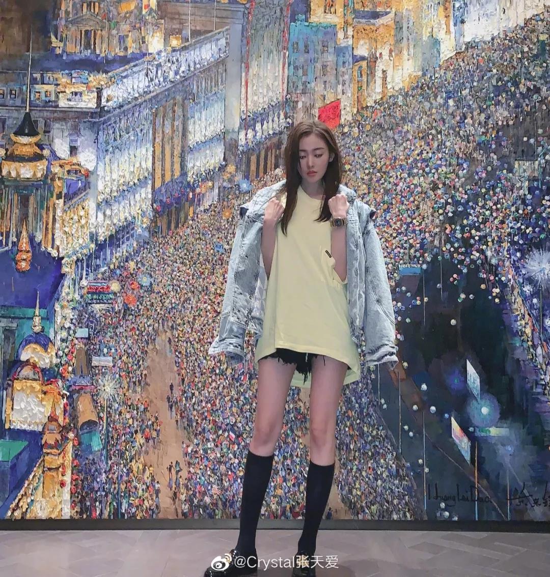 杨幂张天爱机场私服,张天爱和杨幂同框