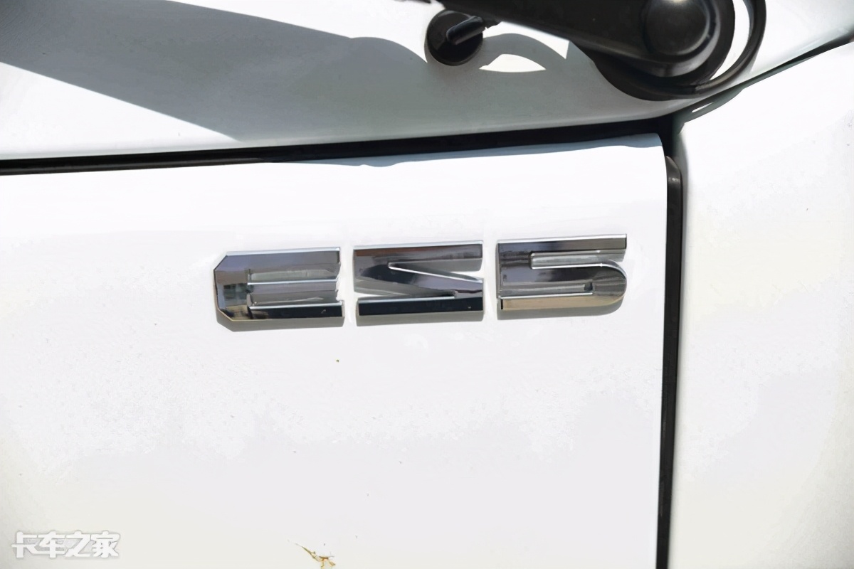 五十铃轻卡国五好还是国六好,庆铃五十铃新能源轻卡最新款