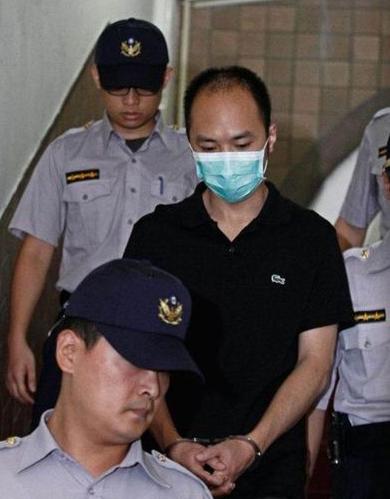 李宗瑞的老爹李岳苍，荒唐情史一点不比儿子差