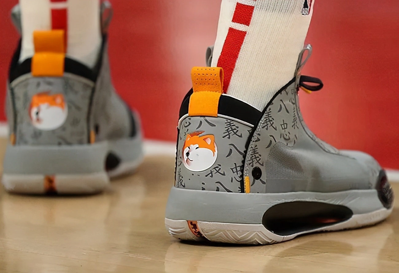 aj34八村塁樱花实战测评,aj35八村塁版本测评