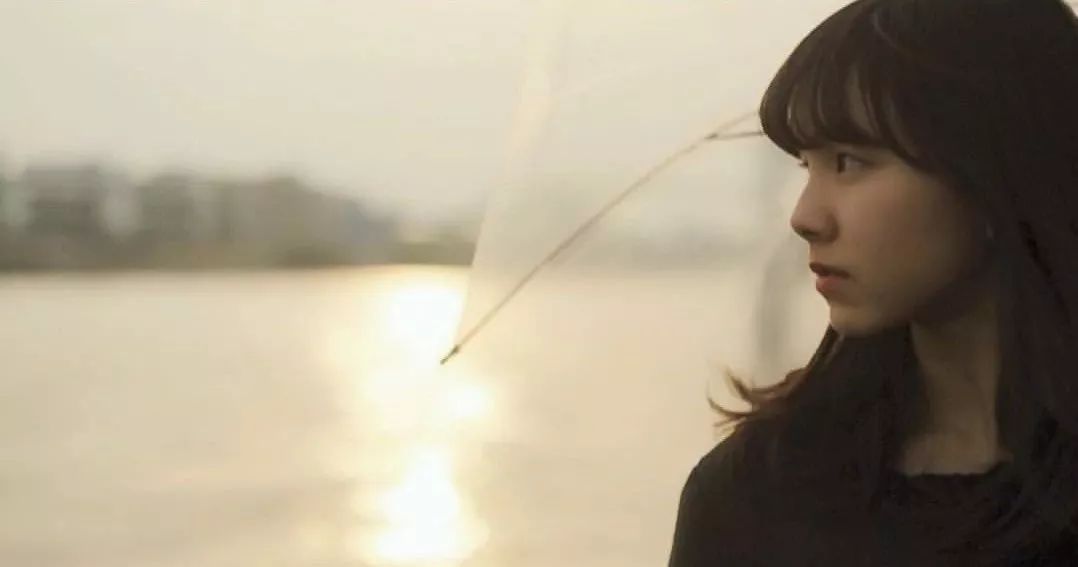 拍照时怎样做到不畏惧镜头,害怕镜头怎么克服