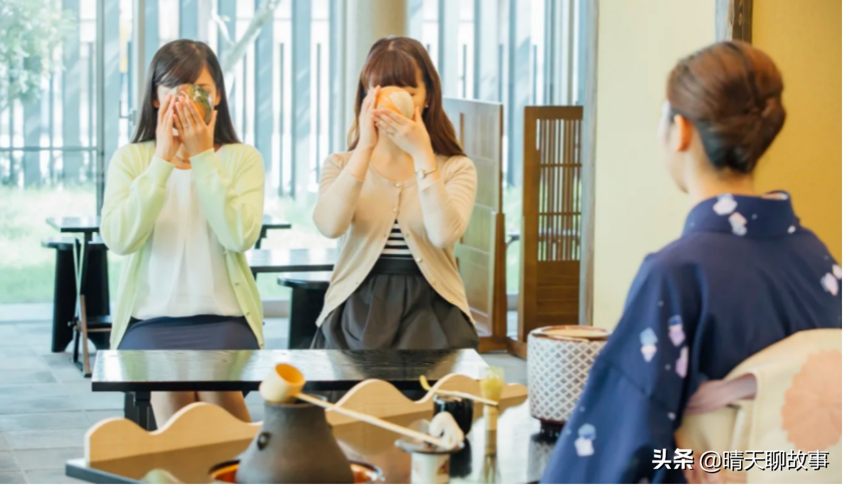 日本少女来中国,喜欢代购的“廉价货”,回去能嘚瑟很久