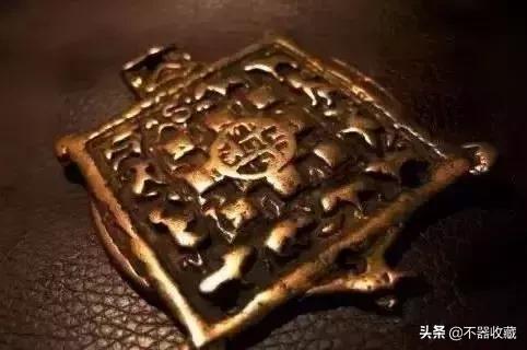 朱砂九宫八卦牌到底是什么,九宫八卦牌背后的字的意义