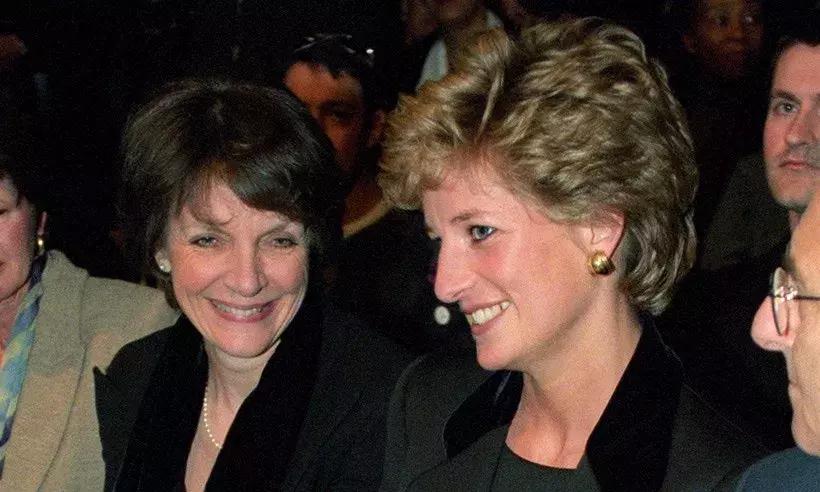 17个永远改变了时尚界的人，在2018永远离开