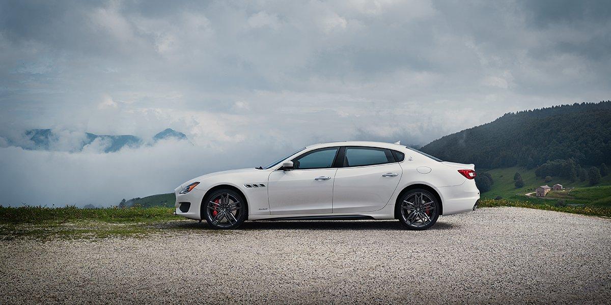 比宝马有档次，豪车中的“C罗”，全系V6发动机，前脸大家都喜欢