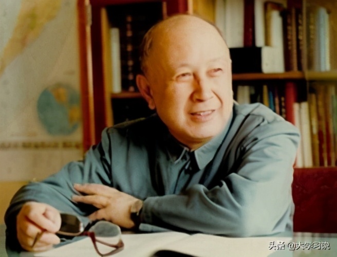 五年从美归来享元帅级待遇，离世十万人送行，他就是钱学森