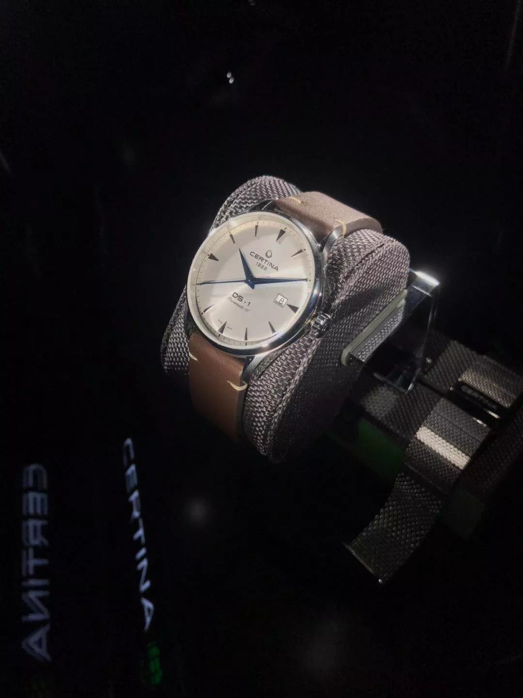 性价比高的石英潜水表,500米防水潜水表推荐