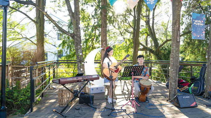初夏品风凉饭，南北湖商玉客栈，推窗有山水